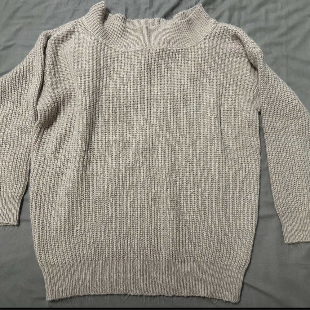 Elegant Off-the-Shoulder lavender Sweater
